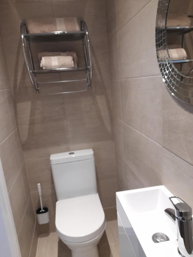 Lovely Home With Full En-Suite Double Bed Rooms Ридинг Экстерьер фото