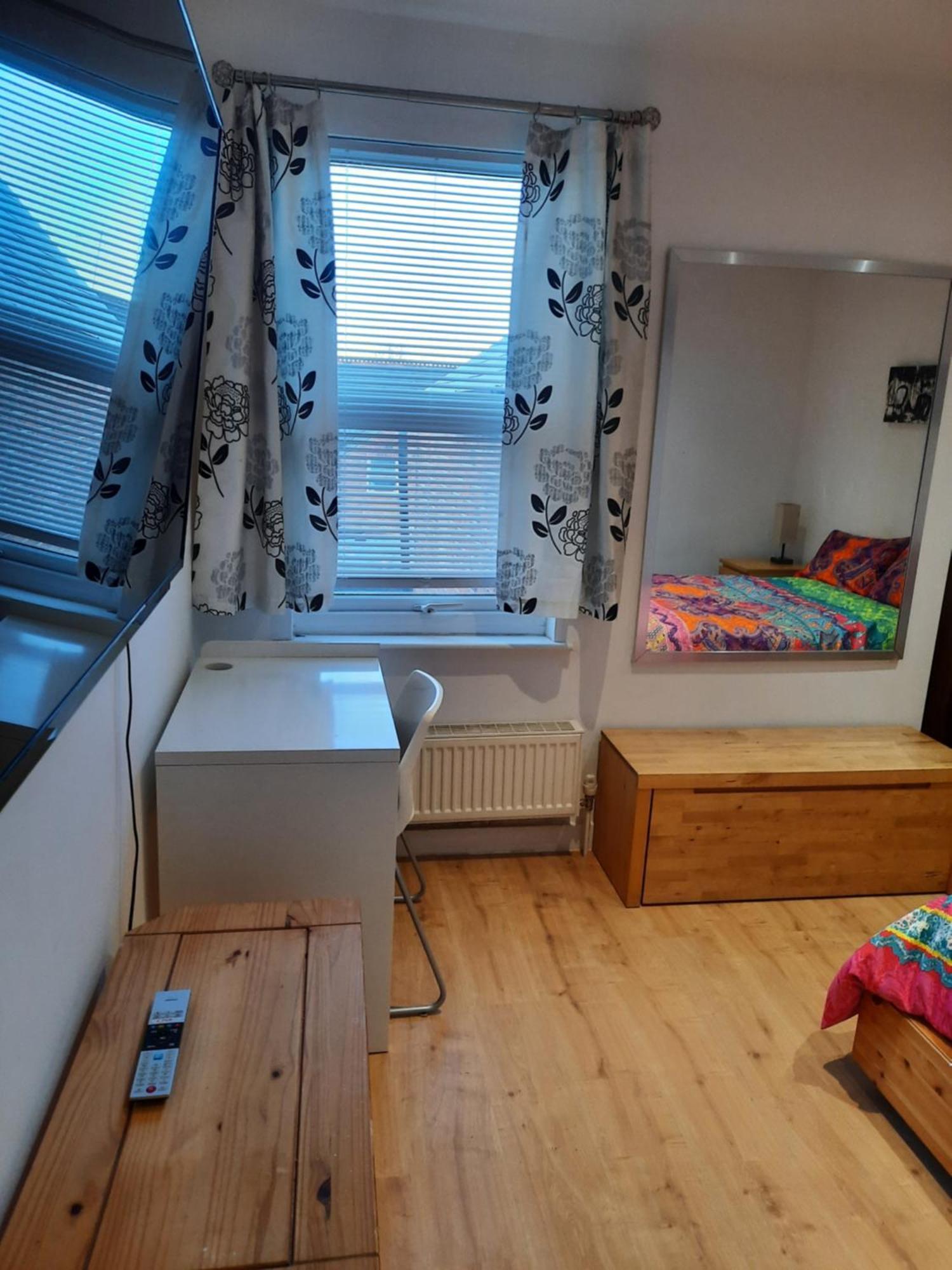 Lovely Home With Full En-Suite Double Bed Rooms Ридинг Экстерьер фото