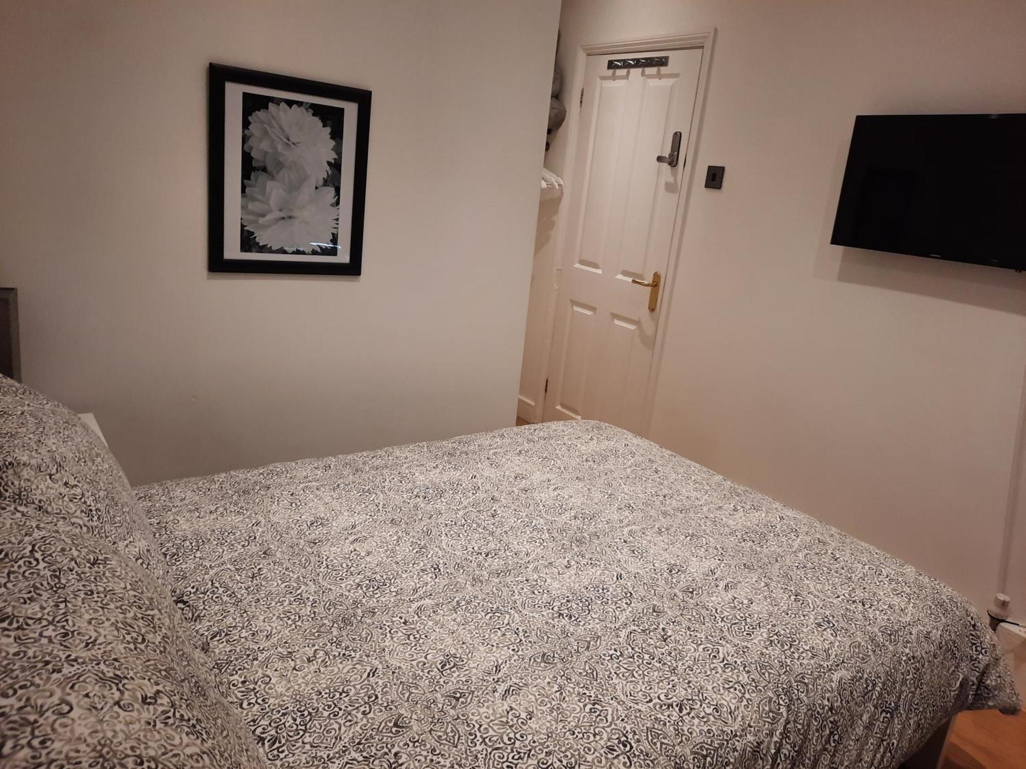 Lovely Home With Full En-Suite Double Bed Rooms Ридинг Экстерьер фото